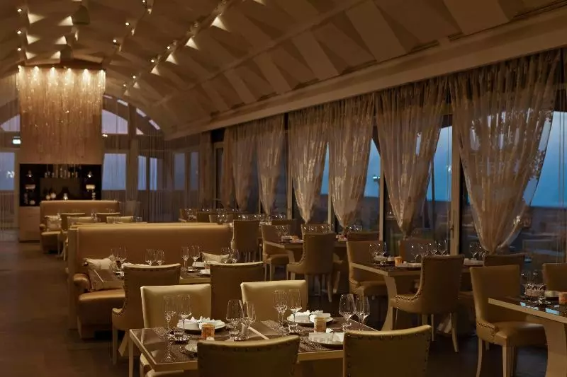 ホテル Renaissance Tlemcen