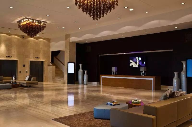 ホテル Renaissance Tlemcen