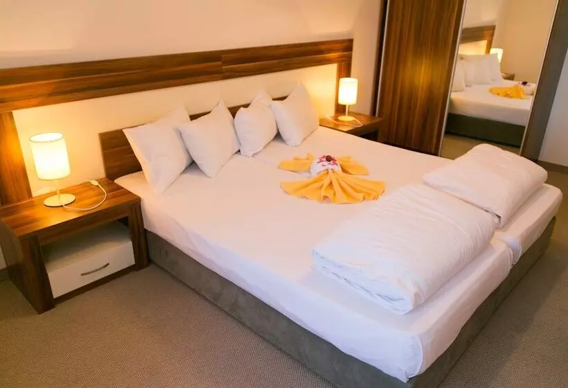 בית מלון כפרי The Balkan Jewel Resort, Trademark Collection By Wyndham