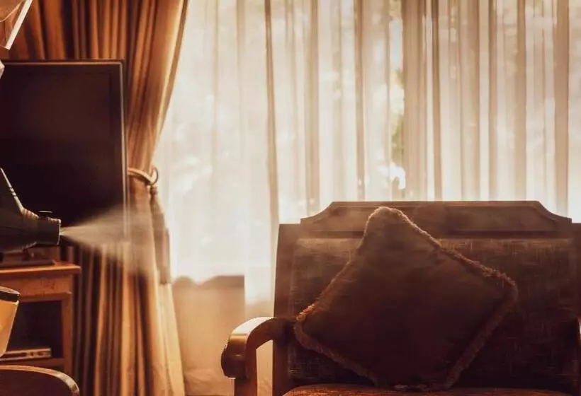 هتل The Ummed Jodhpur Palace Resort & Spa