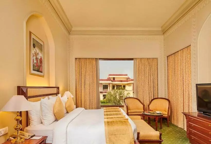 هتل The Ummed Jodhpur Palace Resort & Spa