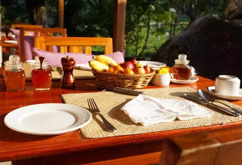 Отель Windermere Estate