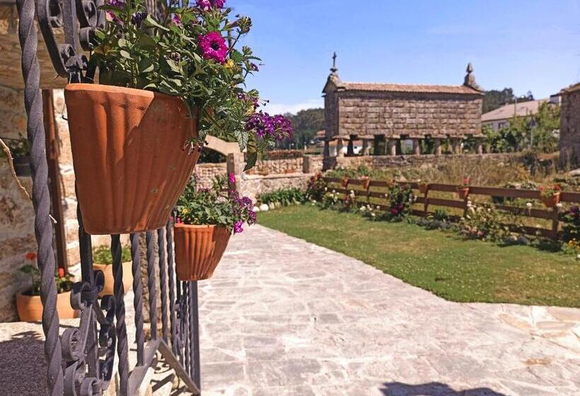 بنسيون Casa Raúl Lires