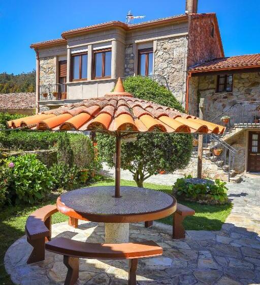 بنسيون Casa Raúl Lires