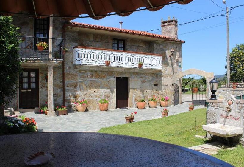 بنسيون Casa Raúl Lires