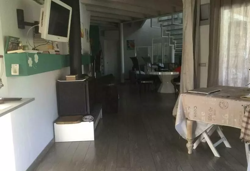 ベッドアンドブレックファースト Alla Casa Del Betto