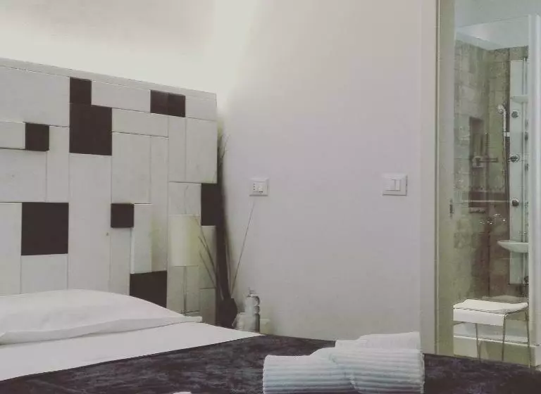 Aamiaismajoitus (B&B) Largo Fileni 7