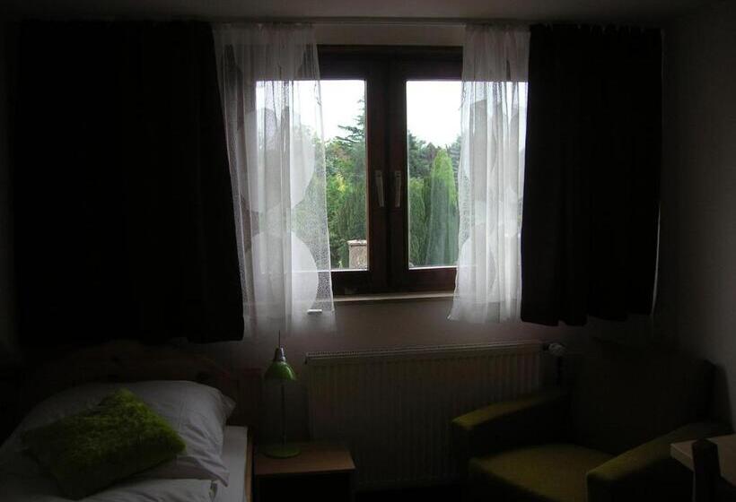 Пансион Neuss Nord