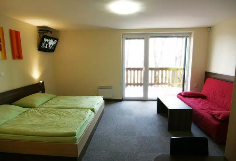 ペンション Penzión Nadka