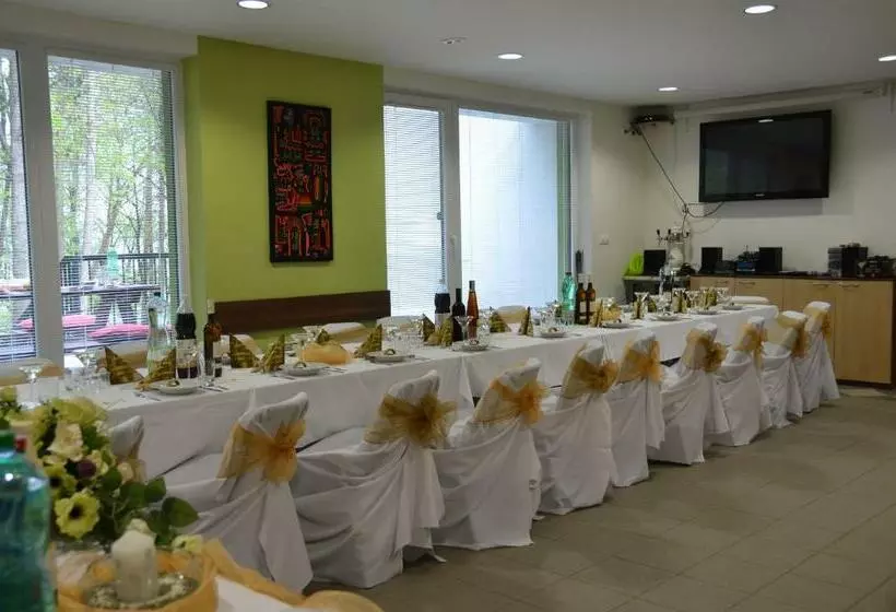 ペンション Penzión Nadka