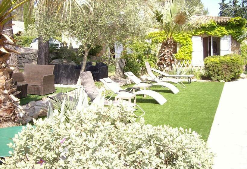 住宿加早餐  Bastide De L Ovalie