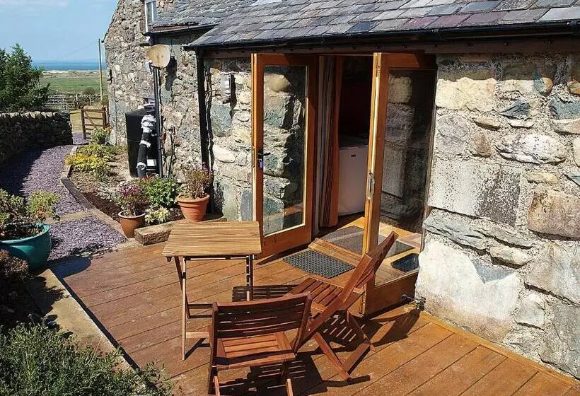 Aamiaismajoitus (B&B) Bryn Teg Barn