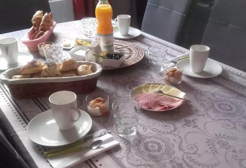تختخواب و صبحانه Chambres D Hotes Du Vignoble