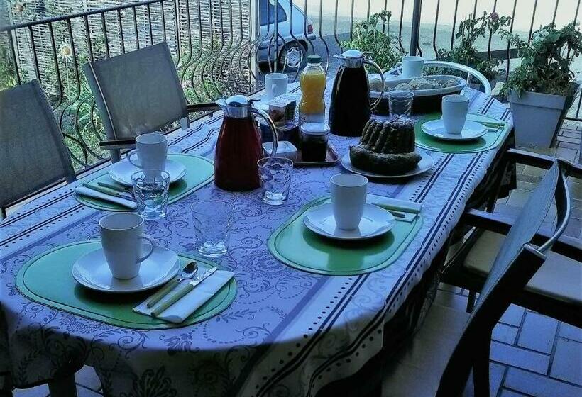 ベッドアンドブレックファースト Chambres D Hotes Du Vignoble