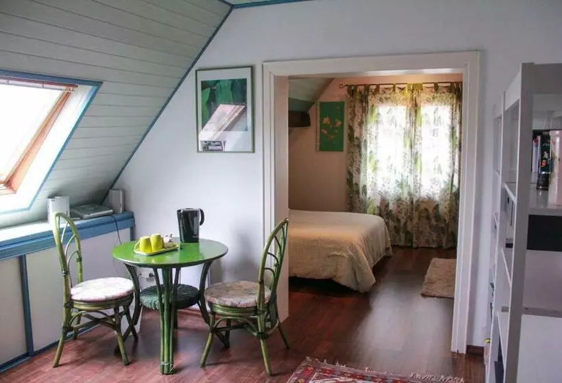 تختخواب و صبحانه Chambres D Hotes Du Vignoble