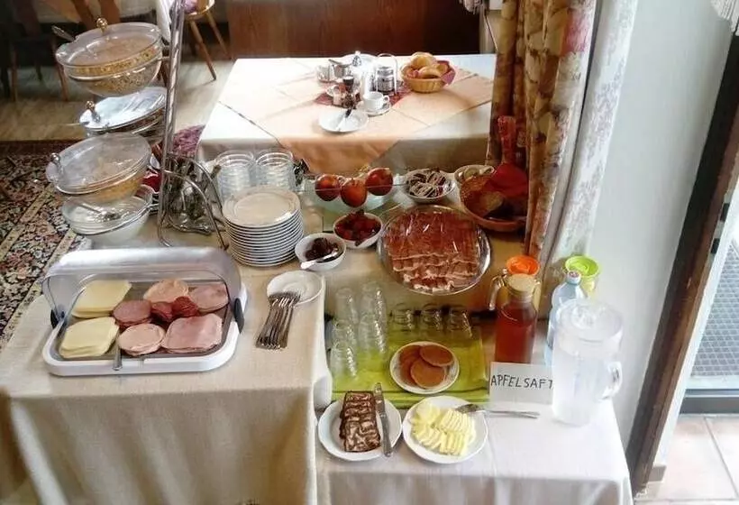 Aamiaismajoitus (B&B) Gästehaus Loithaler