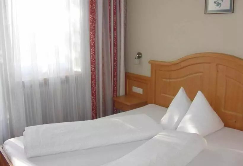Aamiaismajoitus (B&B) Gästehaus Loithaler