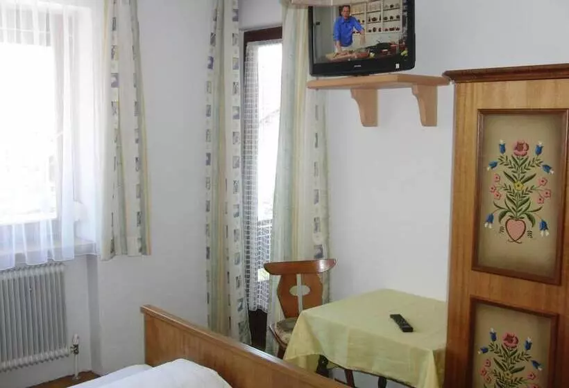 Aamiaismajoitus (B&B) Gästehaus Loithaler