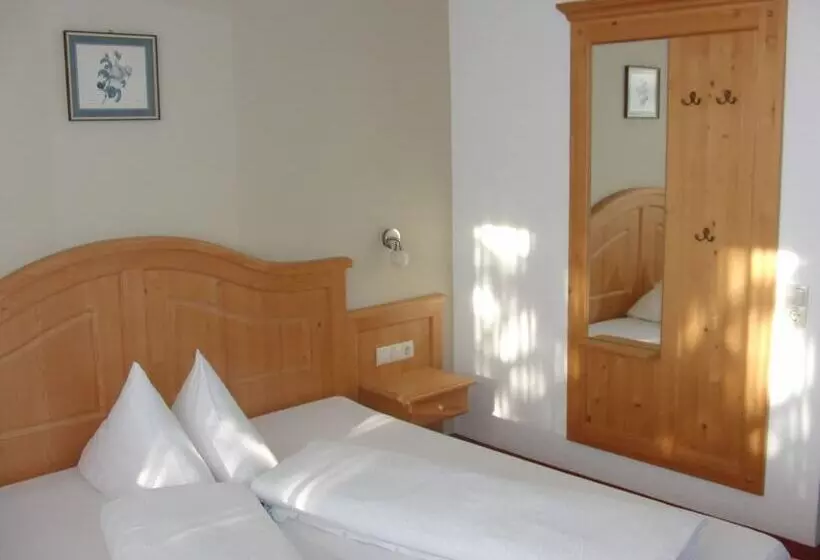 Aamiaismajoitus (B&B) Gästehaus Loithaler