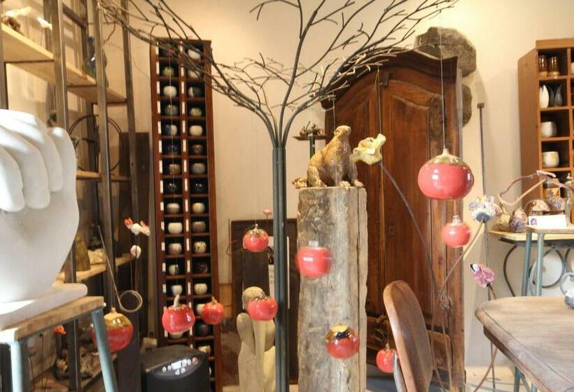 ベッドアンドブレックファースト La Cage Aux Oiseaux