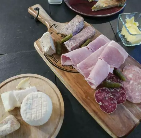 ベッドアンドブレックファースト La Cage Aux Oiseaux