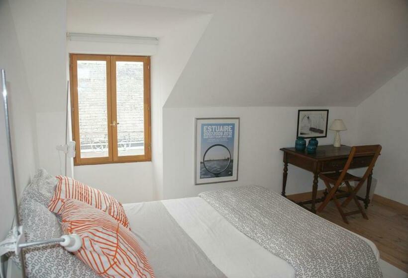 ベッドアンドブレックファースト La Vigie