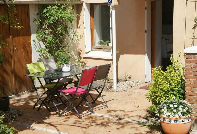 ベッドアンドブレックファースト La Vigie