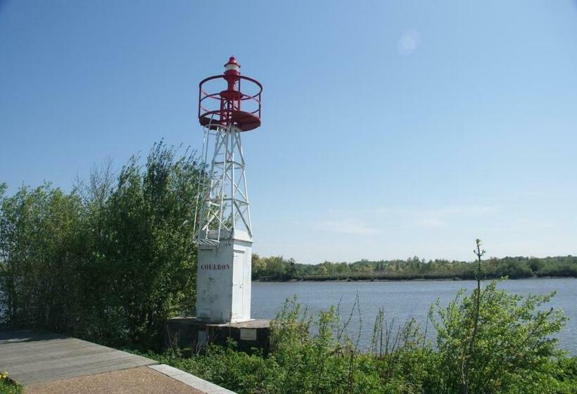 ベッドアンドブレックファースト La Vigie