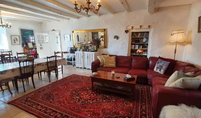 Aamiaismajoitus (B&B) Wisteria House