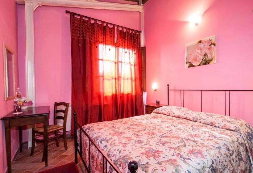 Отель Agriturismo Tre Madonne