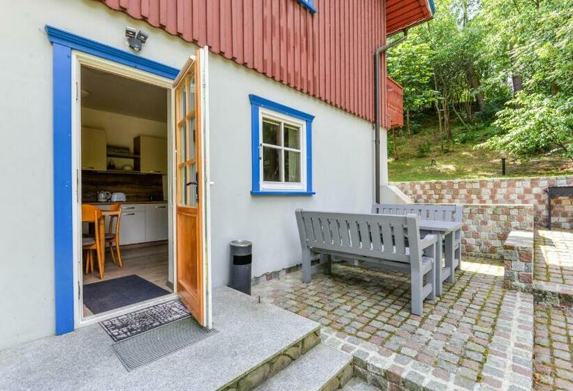 پانسیون Apartamentai Geliu Vila