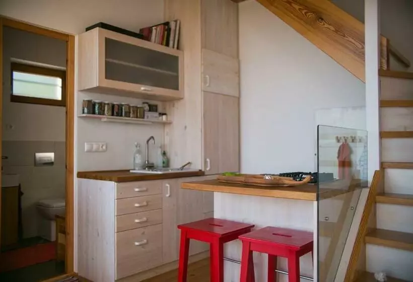 Majatalo ég & Föld Borvendégház