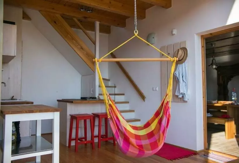 Majatalo ég & Föld Borvendégház