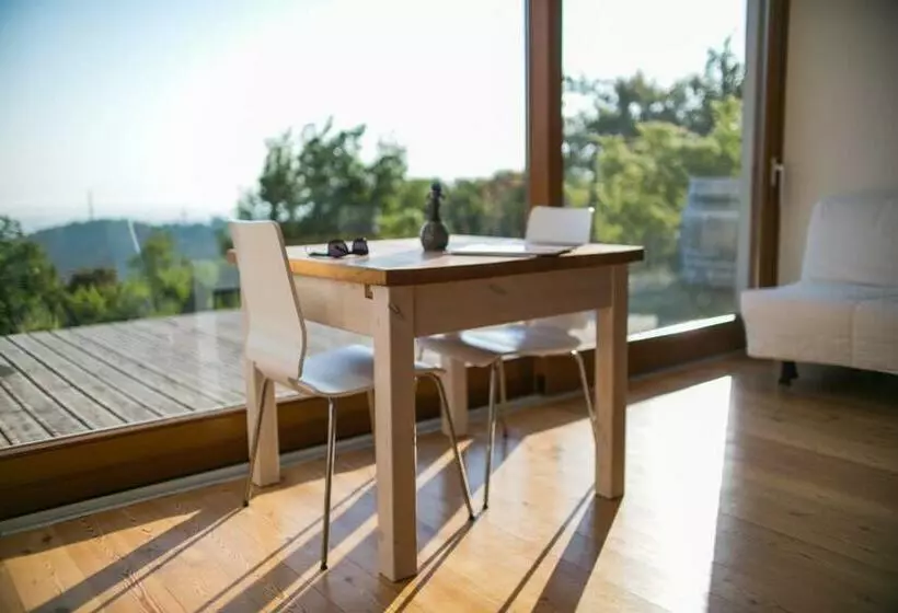 Majatalo ég & Föld Borvendégház