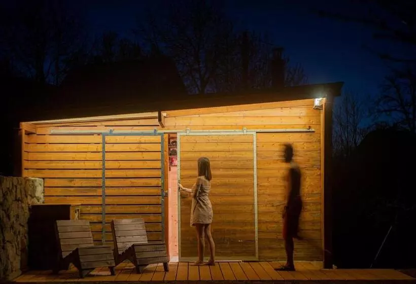 Majatalo ég & Föld Borvendégház