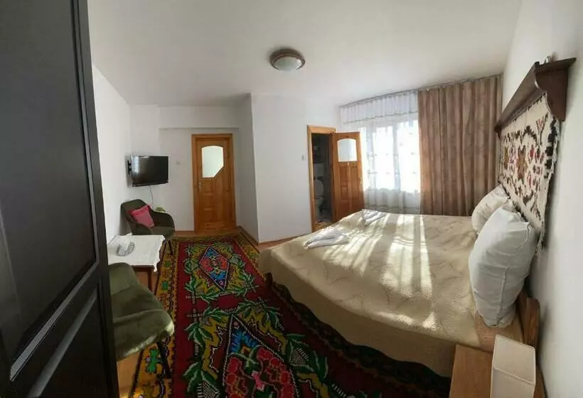 Pensiunea Casa Bianca   Bucovina