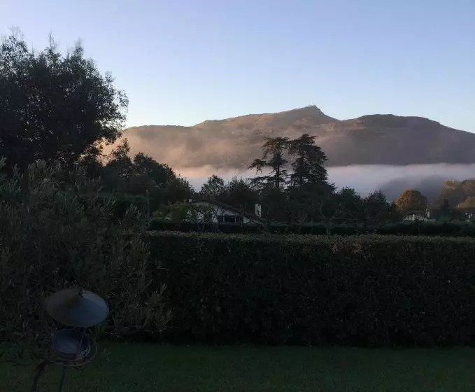 Aamiaismajoitus (B&B) Maison D Hôtes Urbegia