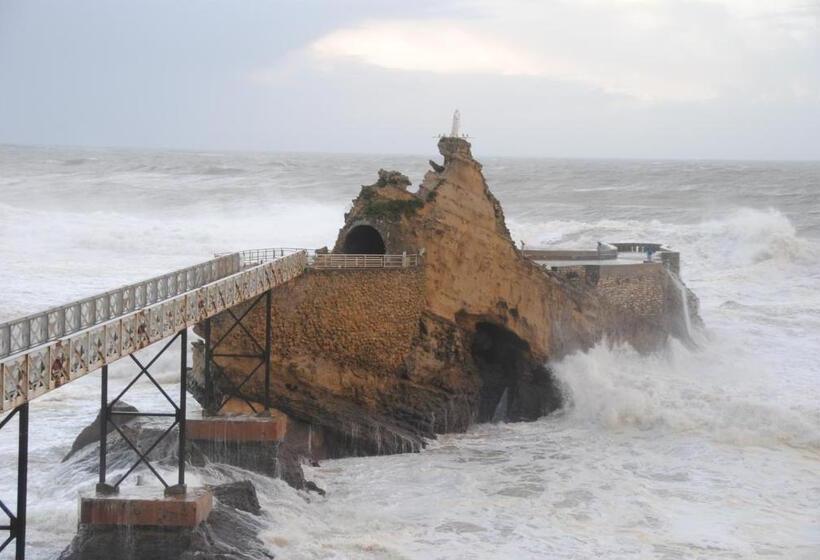 مبيت وإفطار Maison D Hôtes Urbegia