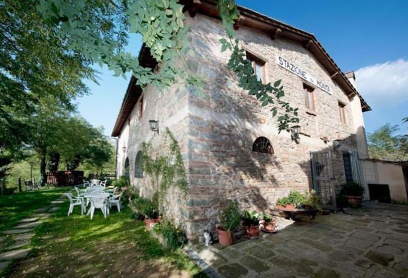 בית מלון כפרי Agriturismo Stazione Di Monta
