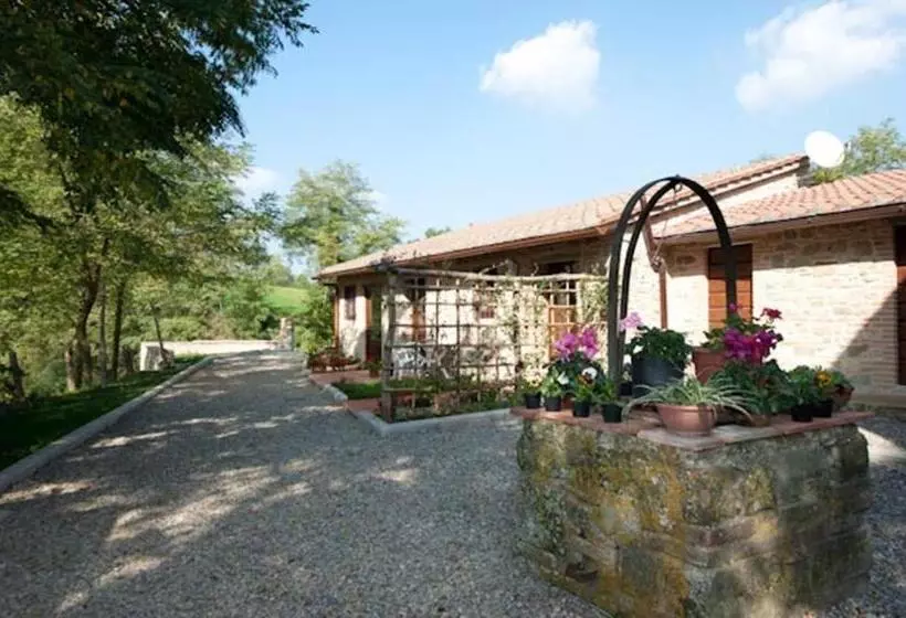 Hotelli Agriturismo Stazione Di Monta