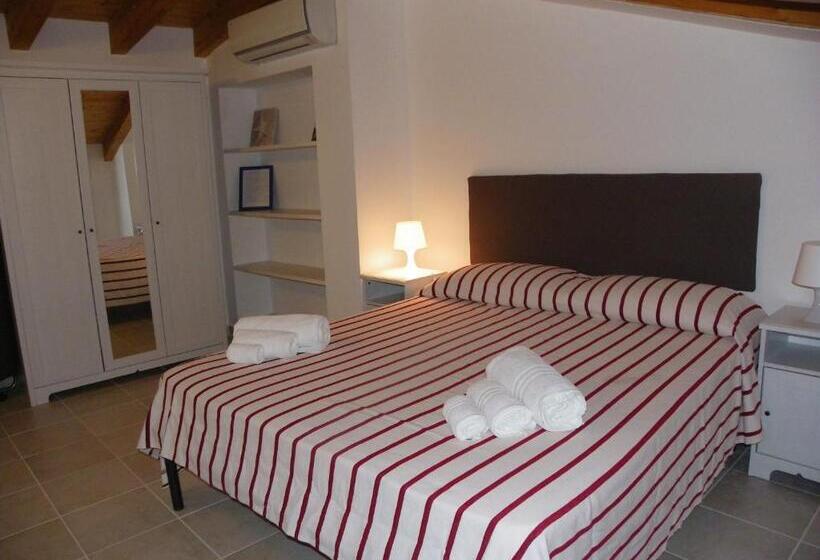 膳宿费 Affittacamere Amunì