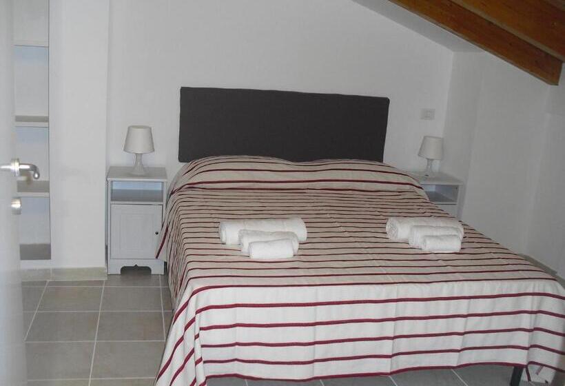 膳宿费 Affittacamere Amunì