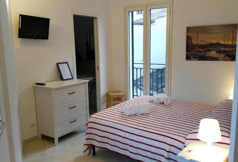 膳宿费 Affittacamere Amunì