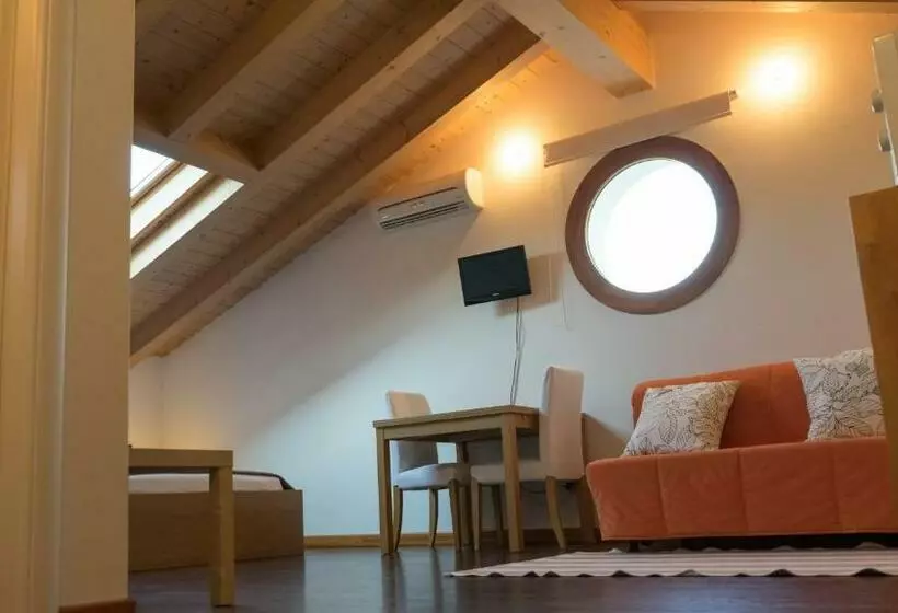 ペンション Antico Alveo