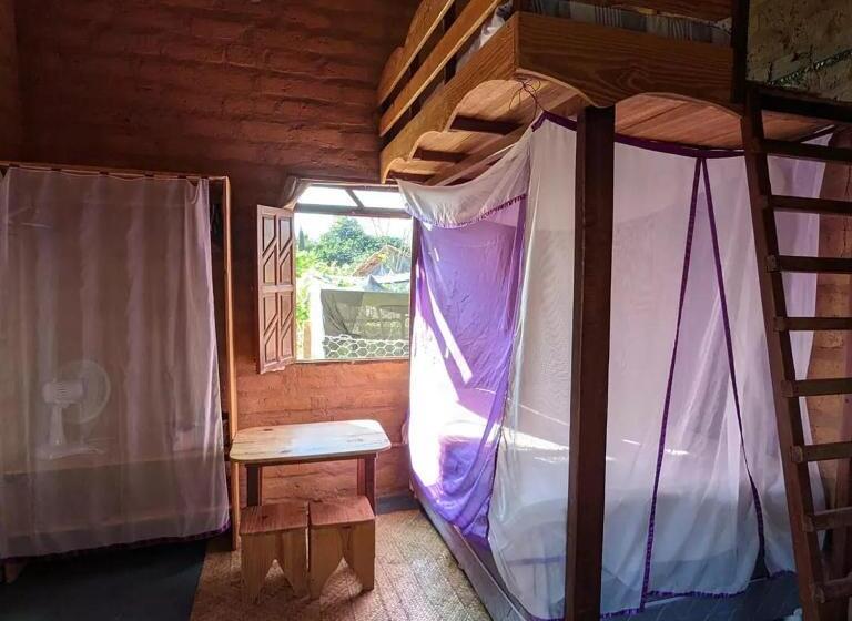 פנסיון Chalés Savi