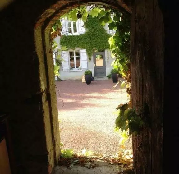 Majatalo Domaine D Aromm