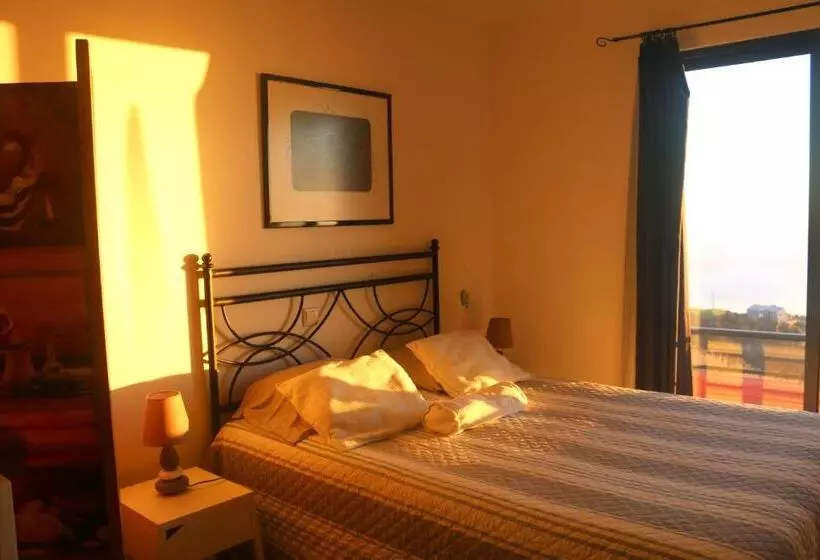 Majatalo Madeira Native Motion Guest House