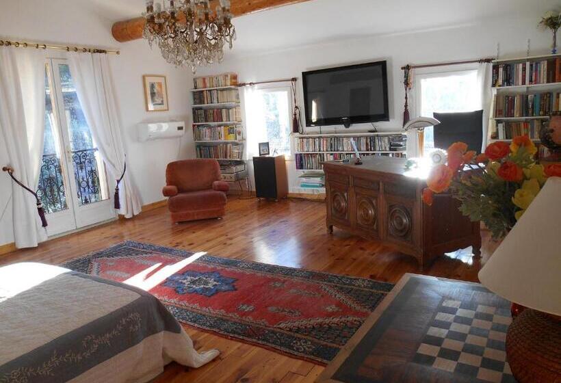 ペンション Villa Boulou