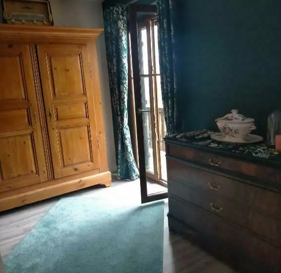 ベッドアンドブレックファースト Chez Yolande