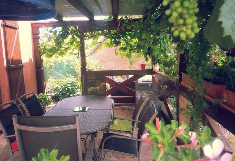 مبيت وإفطار Chez Yolande